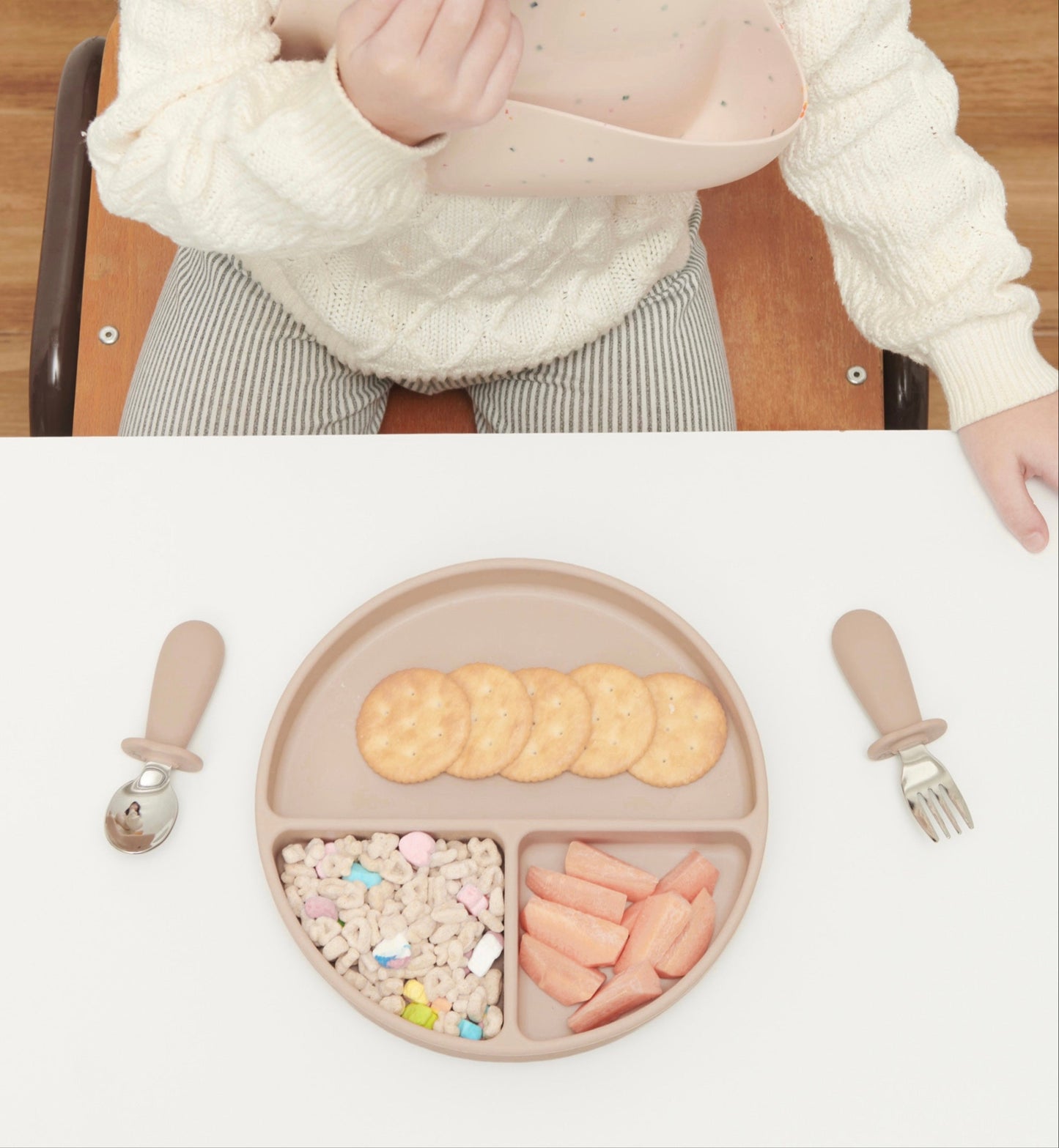 シリコンプレート 仕切り付き 離乳食用 食洗機対応 電子レンジ対応
