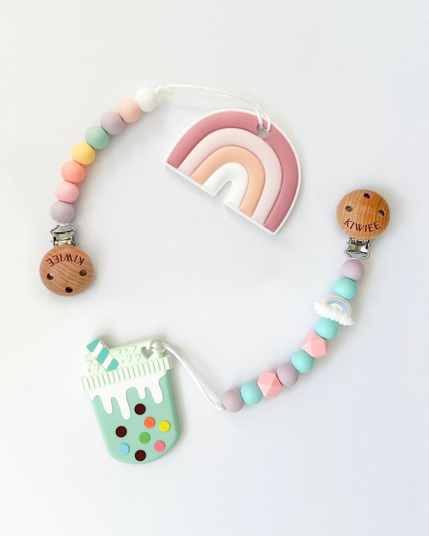 [たまひよ掲載！]  おしゃぶり・歯がためホルダー KIWIEE